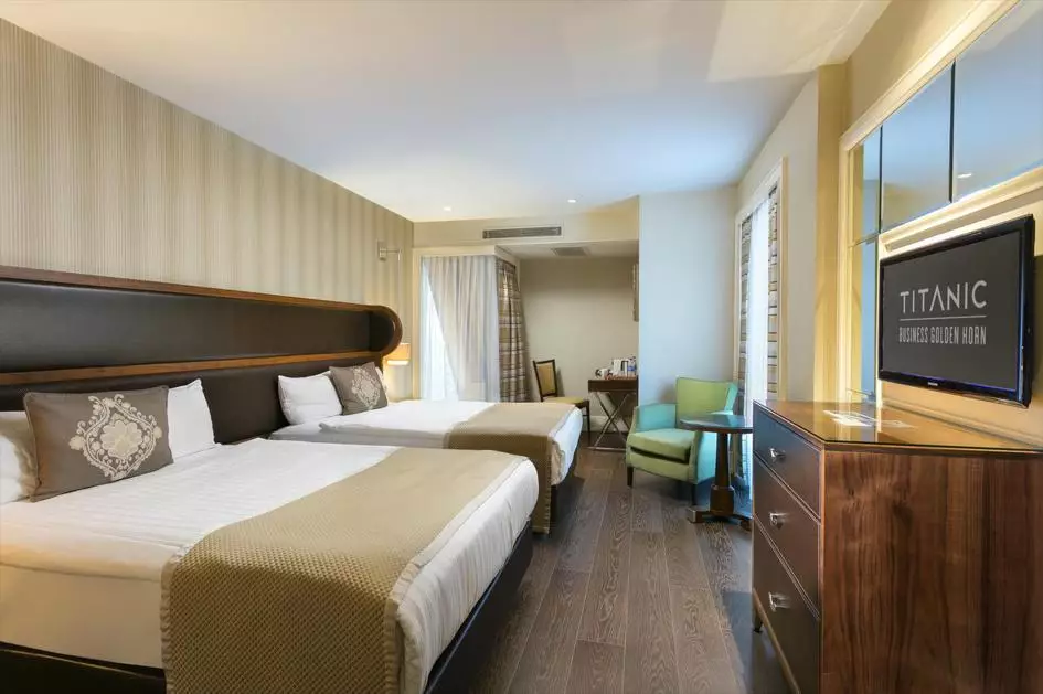 اتاق Titanic Business Golden Horn